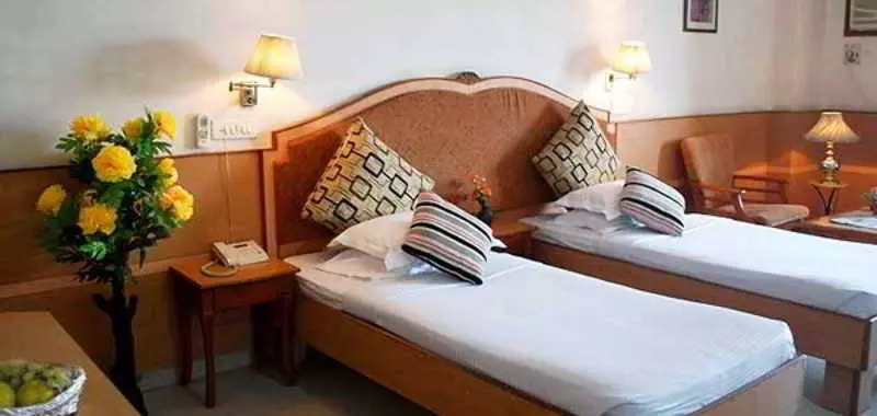 Отель Alleppey Prince