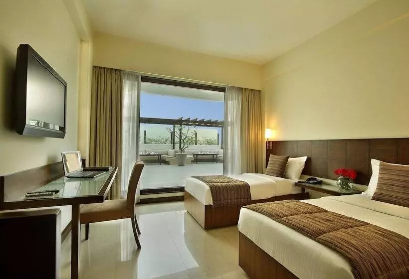 Hotel Express Residency