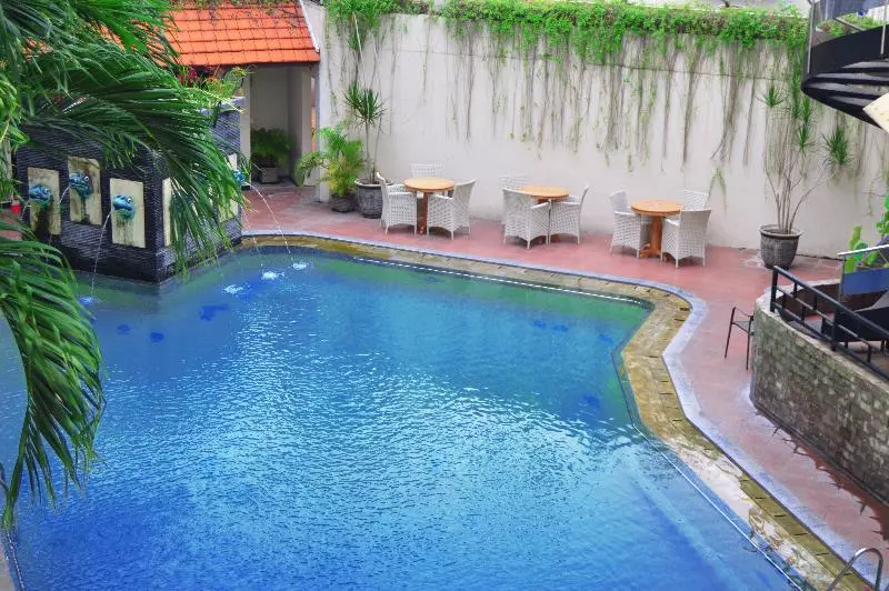 Hotel Grand Inna Tunjungan