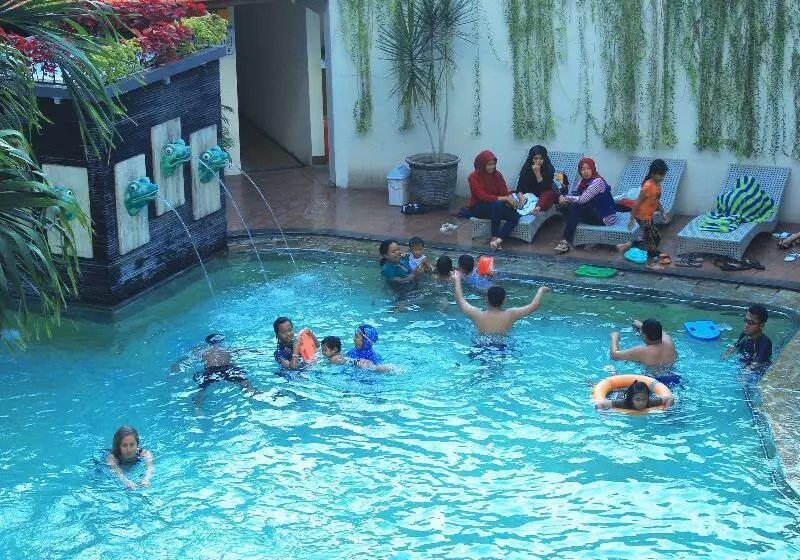Hotel Grand Inna Tunjungan