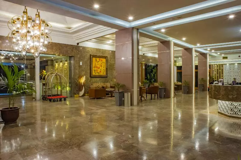 Hotel Grand Inna Tunjungan