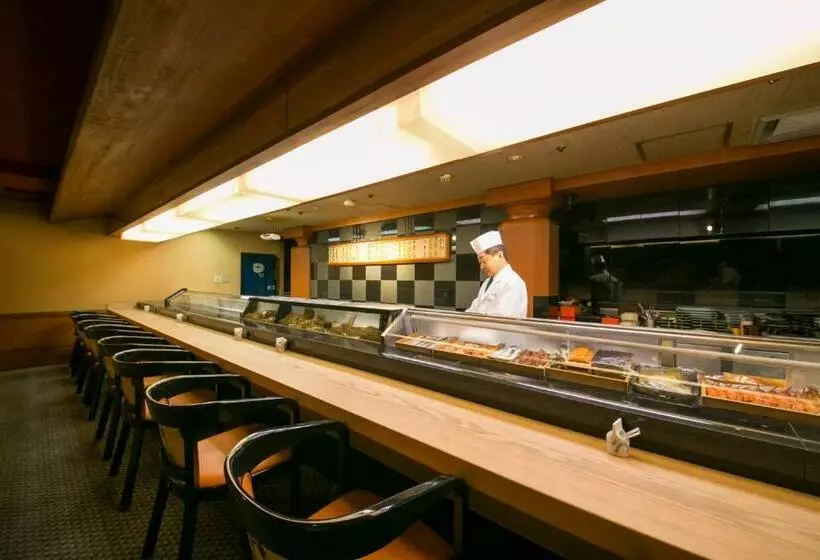 Отель International  Nagoya