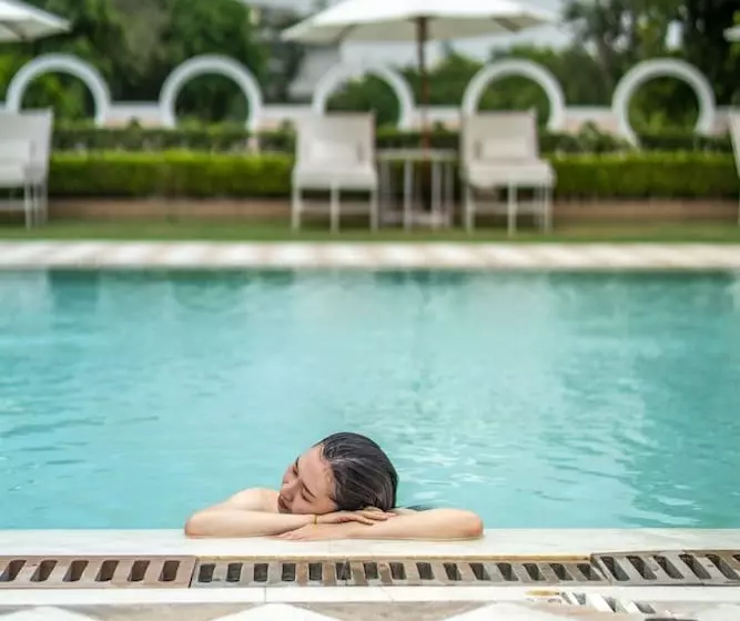 בית מלון כפרי Rajmahal Palace Raas