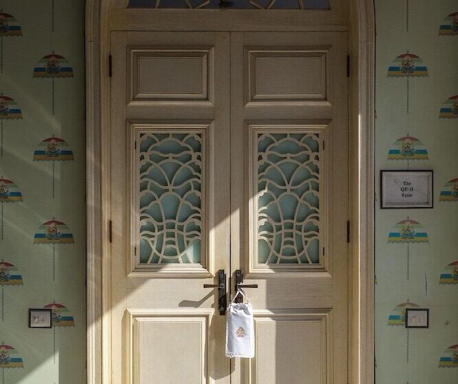 בית מלון כפרי Rajmahal Palace Raas