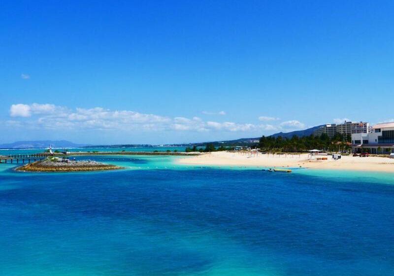 هتل Sheraton Okinawa Sunmarina Resort