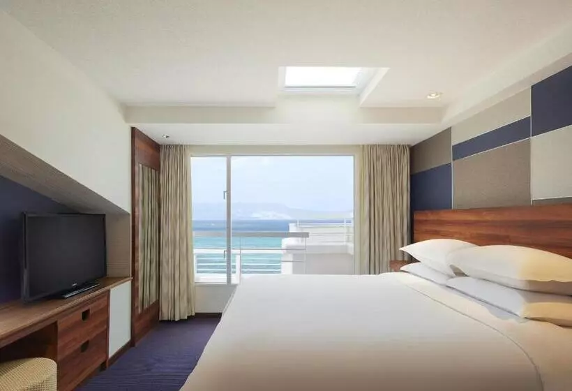 فندق Sheraton Okinawa Sunmarina Resort