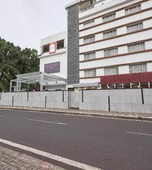 호텔 Southern Star Bangalore