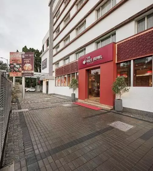 호텔 Southern Star Bangalore