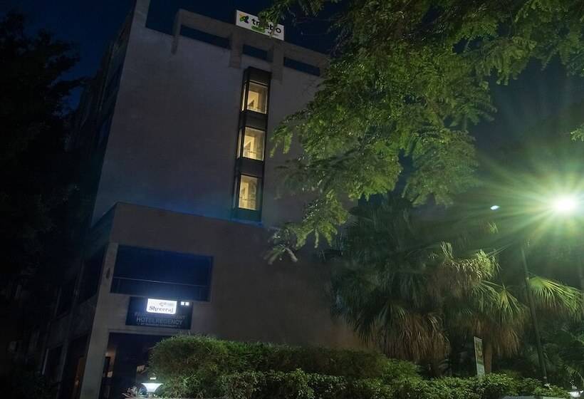 Hotel Treebo Regency Bund Garden, Dhole Patil Road