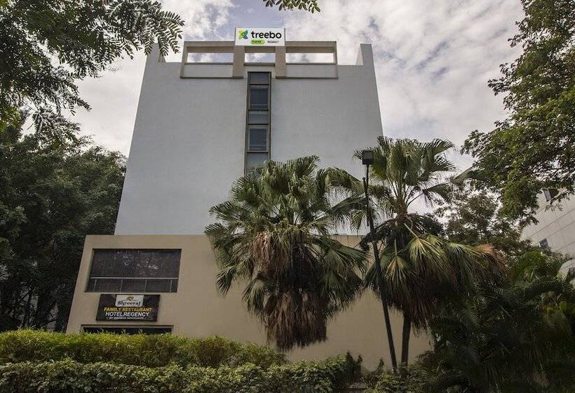 Hotel Treebo Regency Bund Garden, Dhole Patil Road