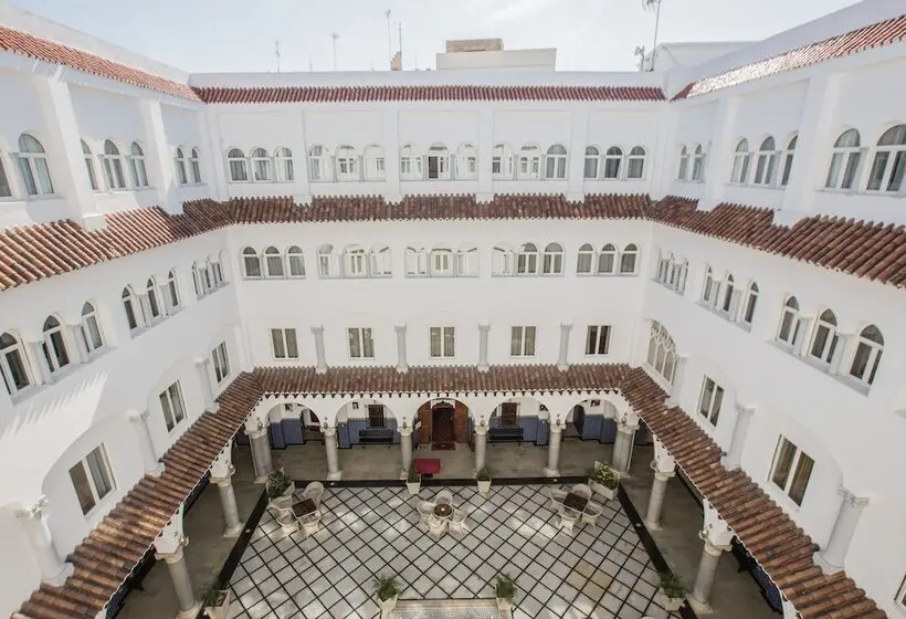 هتل El Minzah