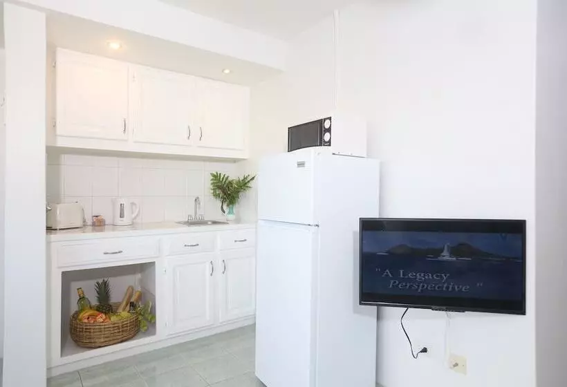 هتل Harmony Marina Suites