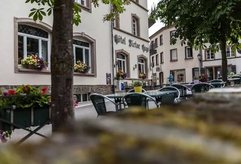 هتل Hôtel   Restaurant  Victor Hugo