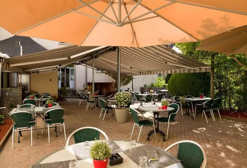 هتل Hôtel   Restaurant  Victor Hugo