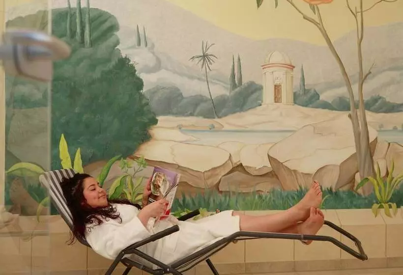 هتل Hôtel   Restaurant  Victor Hugo