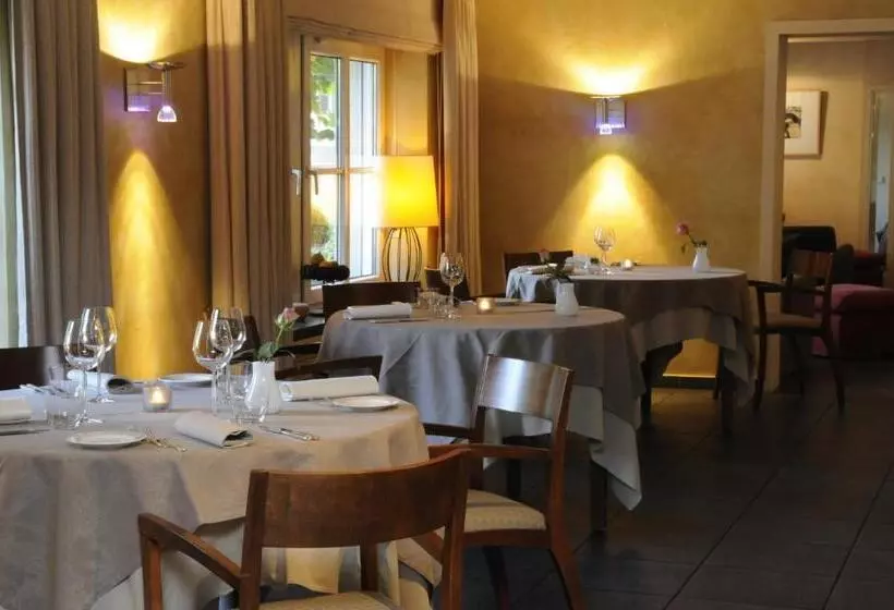 هتل Manoir Kasselslay