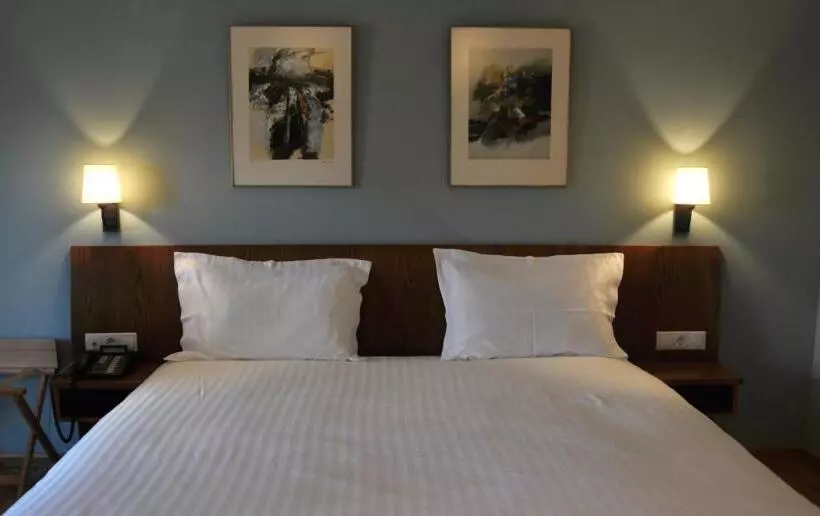 هتل Manoir Kasselslay