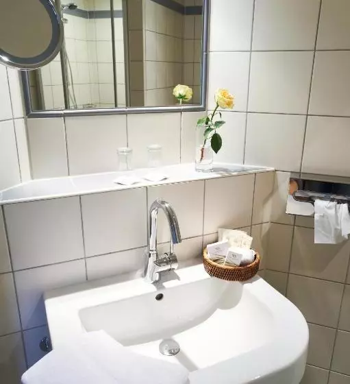 هتل Manoir Kasselslay