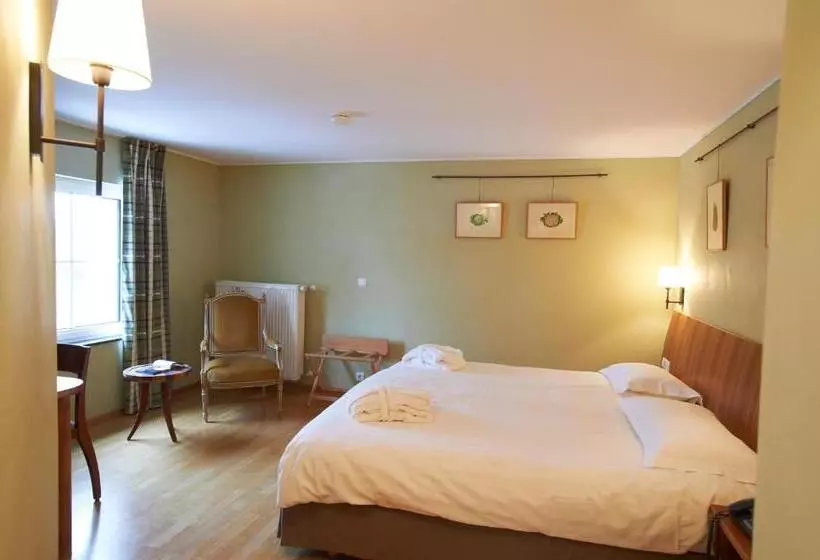 هتل Manoir Kasselslay