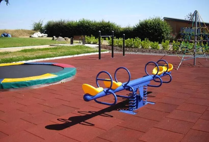 هتل Manoir Kasselslay