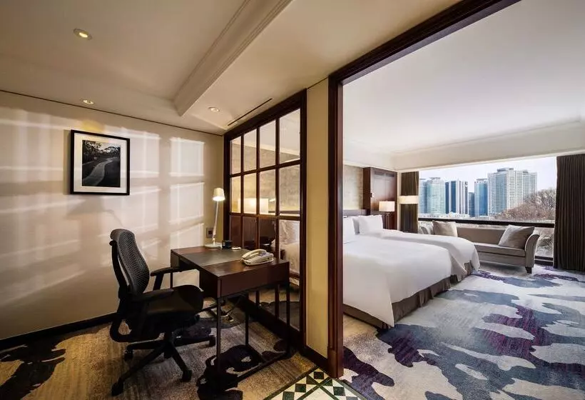 Hotel Millennium Hilton Seoul