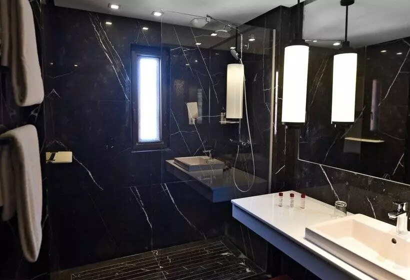 Mövenpick Hotel Mansour Eddahbi Marrakech