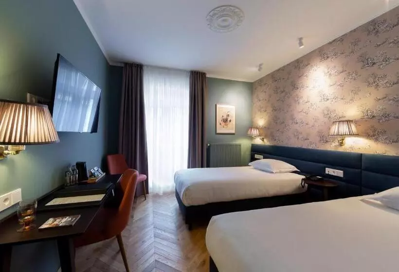 هتل Perrin Former Carlton