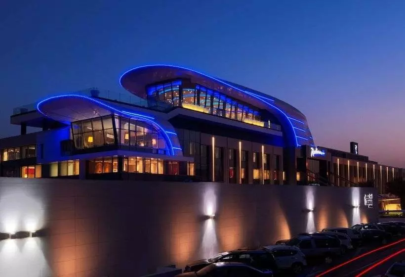 Radisson Blu Hotel, Kuwait