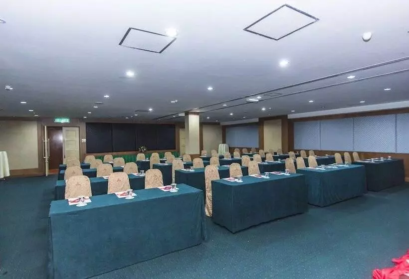 בית מלון כפרי Red Rock