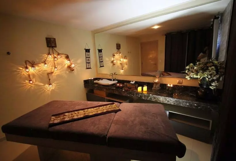 酒店 Casablanca Suites & Spa