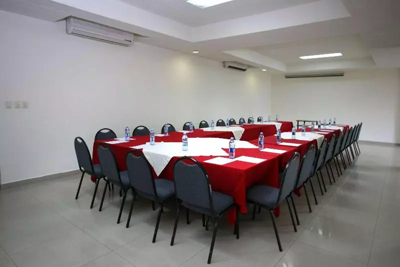 فندق Poza Rica Centro