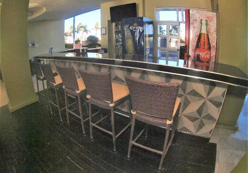 فندق Hacienda Mazatlan Sea View