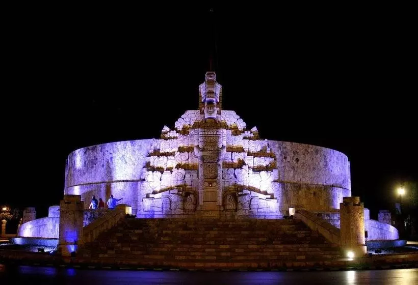 هتل Holiday Inn Merida, An Ihg