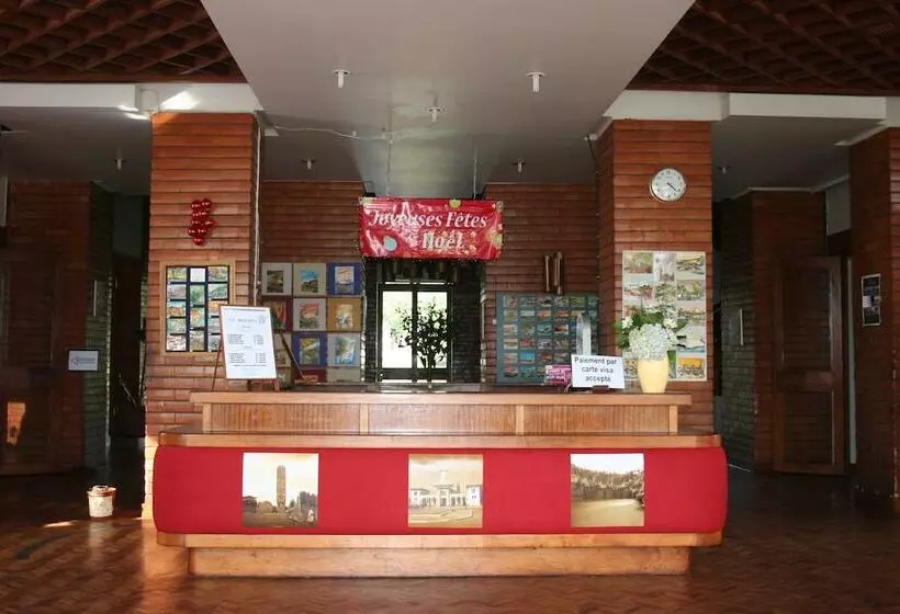 هتل Hôtel Des Thermes Antsirabe