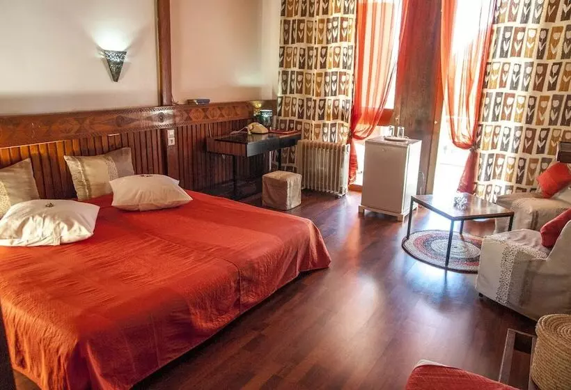 هتل Hôtel Des Thermes Antsirabe