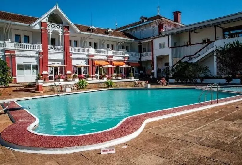 هتل Hôtel Des Thermes Antsirabe
