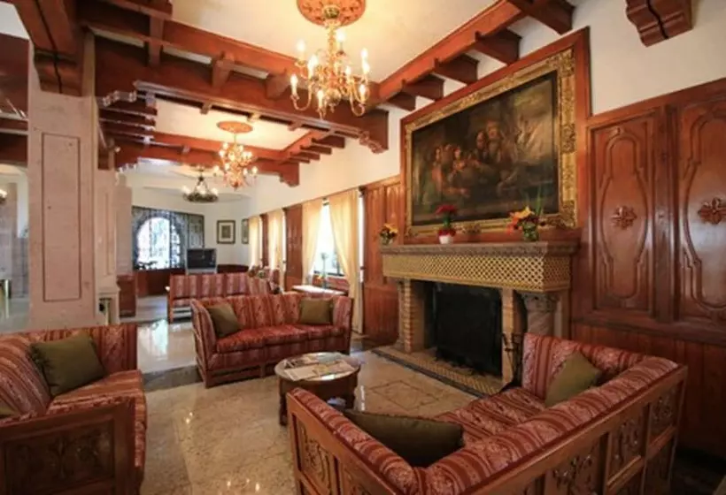 هتل Maria Cristina