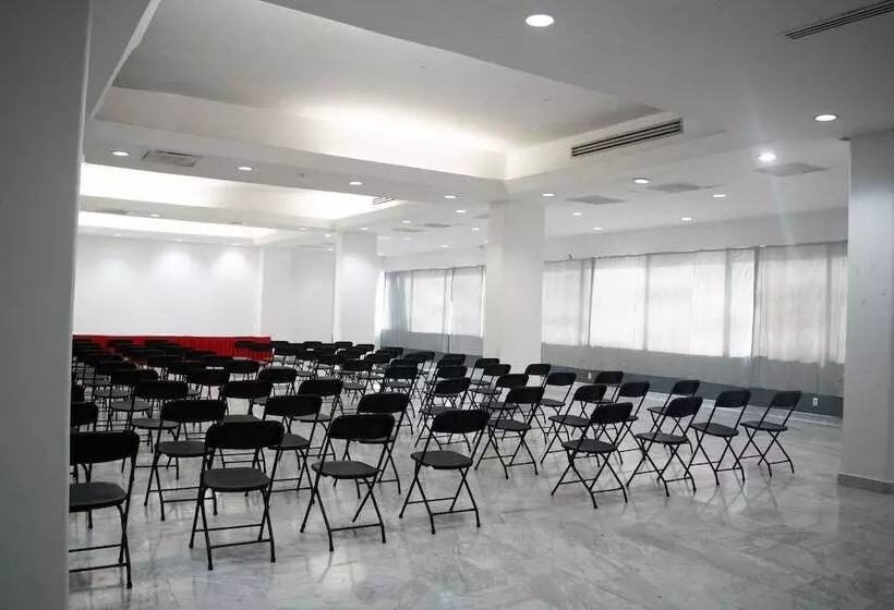 בית מלון כפרי Romano Palace