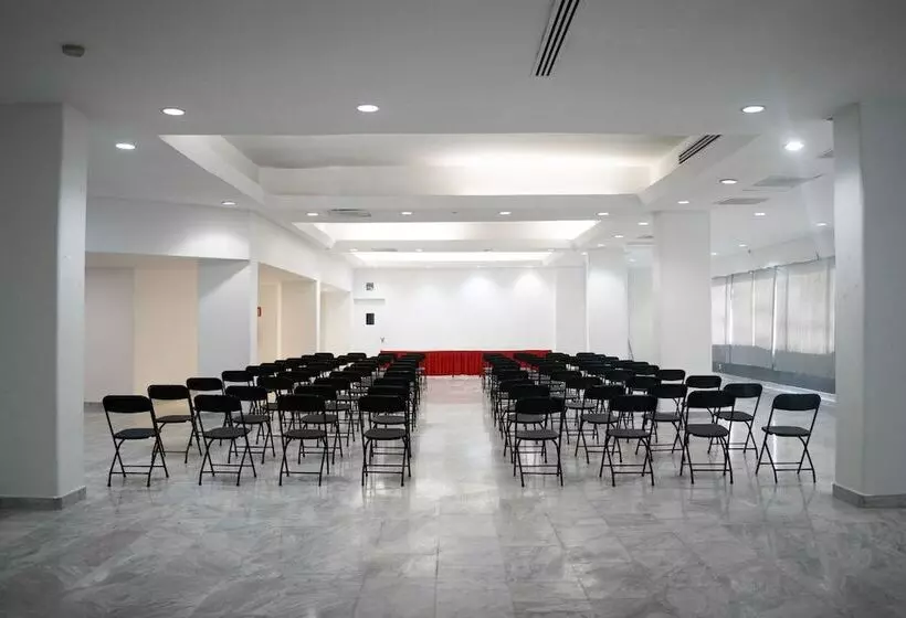 בית מלון כפרי Romano Palace