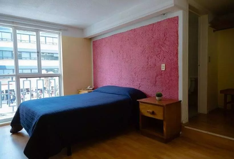 مُتل Zacatecas Courts