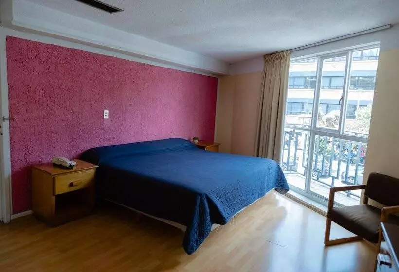 مُتل Zacatecas Courts