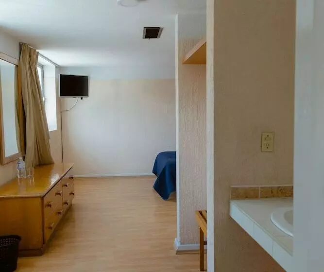 مُتل Zacatecas Courts