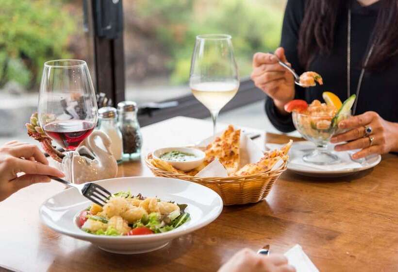 בית מלון כפרי Alpers Lodge & Conference Centre