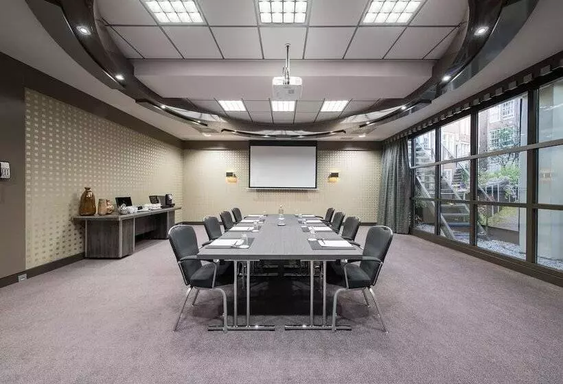 Отель Bilderberg Garden