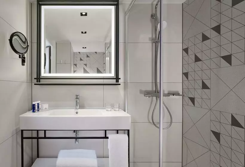 Отель Park Plaza Utrecht