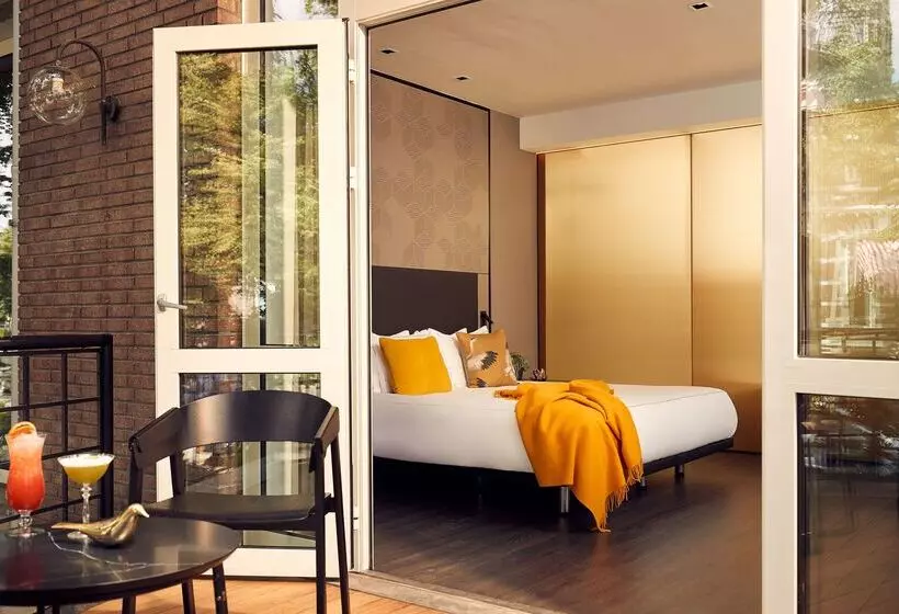 Отель Park Plaza Vondelpark Amsterdam