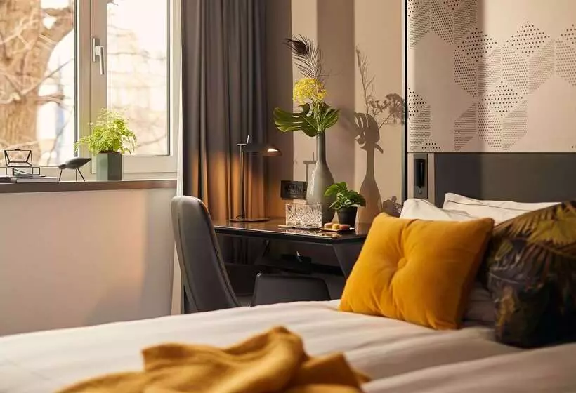 Отель Park Plaza Vondelpark Amsterdam