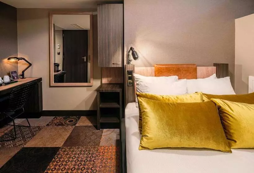 Отель The Alfred