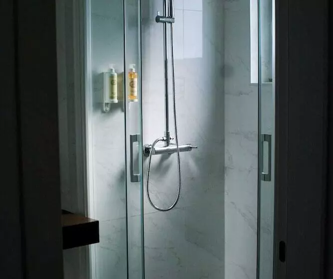 Cascais City & Beach Hotel