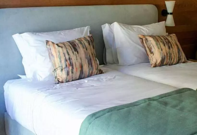 Cascais City & Beach Hotel